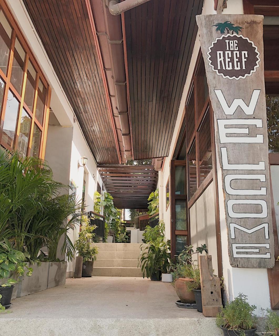 The Reef Hotel & Studios Koh Lipe Exterior foto