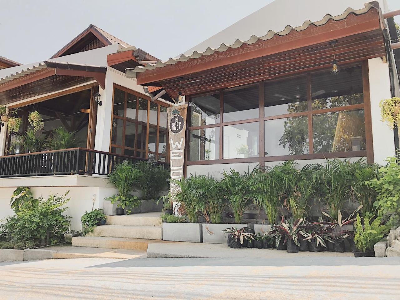 The Reef Hotel & Studios Koh Lipe Exterior foto